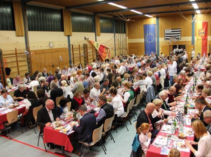 Dîner de spécialités bretonnes dans le bourg d'illertissen