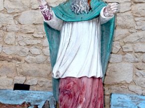 La statuette St-Cornély après quelques mois seulement de restauration