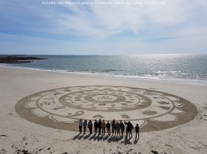 Sculpture sur sable réalisée par l'accueil de loisirs avec l'association VITA MANDALA_Avril 2019